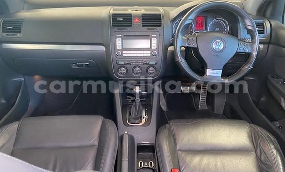 Buy Used Volkswagen Golf White Car in Beitbridge in Matabeleland South Buy Used Volkswagen Golf White Car in Beitbridge in Matabeleland South