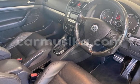 Buy Used Volkswagen Golf White Car in Beitbridge in Matabeleland South Buy Used Volkswagen Golf White Car in Beitbridge in Matabeleland South