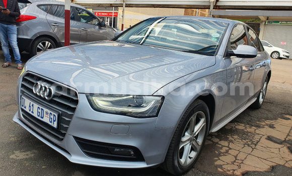Buy Used Audi A4 Silver Car in Beitbridge in Matabeleland South Buy Used Audi A4 Silver Car in Beitbridge in Matabeleland South