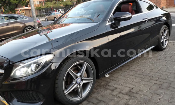 Tenga Tsaru Mercedes‒Benz C–Class Nhema Mota in Beitbridge in Matabeleland South Tenga Tsaru Mercedes‒Benz C–Class Nhema Mota in Beitbridge in Matabeleland South