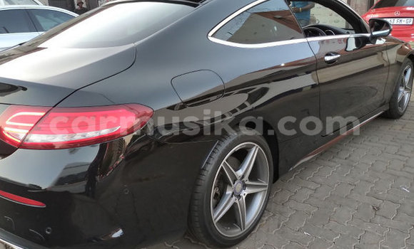 Tenga Tsaru Mercedes‒Benz C–Class Nhema Mota in Beitbridge in Matabeleland South Tenga Tsaru Mercedes‒Benz C–Class Nhema Mota in Beitbridge in Matabeleland South