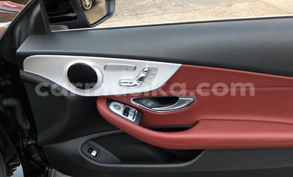 Tenga Tsaru Mercedes‒Benz C–Class Nhema Mota in Beitbridge in Matabeleland South Tenga Tsaru Mercedes‒Benz C–Class Nhema Mota in Beitbridge in Matabeleland South