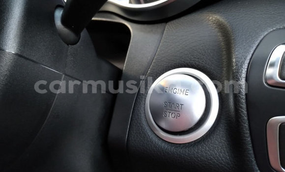 Tenga Tsaru Mercedes‒Benz C–Class Nhema Mota in Beitbridge in Matabeleland South Tenga Tsaru Mercedes‒Benz C–Class Nhema Mota in Beitbridge in Matabeleland South