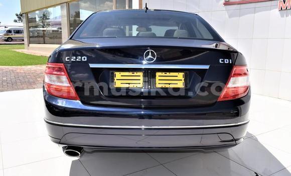 Acheter Occasion Voiture Mercedes‒Benz C–Class Bleu à Beitbridge, Matabeleland South Acheter Occasion Voiture Mercedes‒Benz C–Class Bleu à Beitbridge, Matabeleland South