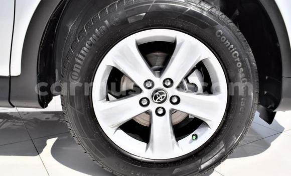 Nunua Ilio tumika Toyota RAV4 Fedha Gari ndani ya Beitbridge nchini Matabeleland Kusini Nunua Ilio tumika Toyota RAV4 Fedha Gari ndani ya Beitbridge nchini Matabeleland Kusini