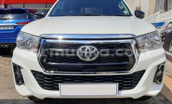 Acheter Occasion Voiture Toyota Hilux Blanc à Beitbridge, Matabeleland South Acheter Occasion Voiture Toyota Hilux Blanc à Beitbridge, Matabeleland South