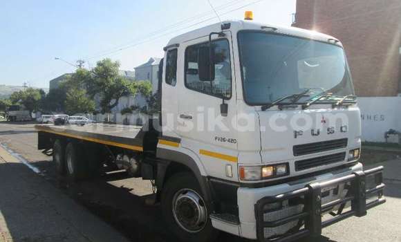 Acheter Occasion Utilitaire Mitsubishi Fuso Blanc à Beitbridge, Matabeleland South Acheter Occasion Utilitaire Mitsubishi Fuso Blanc à Beitbridge, Matabeleland South