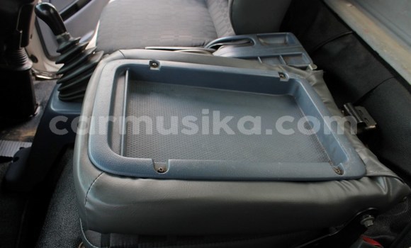 Acheter Occasion Utilitaire Hino 300 Series Blanc à Beitbridge, Matabeleland South Acheter Occasion Utilitaire Hino 300 Series Blanc à Beitbridge, Matabeleland South