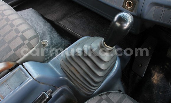 Acheter Occasion Utilitaire Hino 300 Series Blanc à Beitbridge, Matabeleland South Acheter Occasion Utilitaire Hino 300 Series Blanc à Beitbridge, Matabeleland South