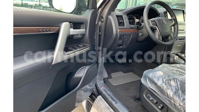 Big with watermark toyota land cruiser harare import dubai 13422