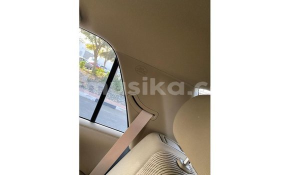 Acheter Import Utilitaire Toyota HiAce Blanc à Import - Dubai, Harare Acheter Import Utilitaire Toyota HiAce Blanc à Import - Dubai, Harare