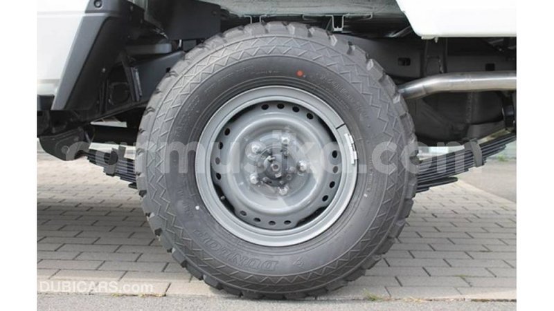 Big with watermark toyota land cruiser harare import dubai 13429