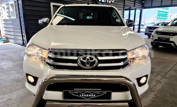 Nunua Ilio tumika Toyota Hilux Nyeupe Gari ndani ya Beitbridge nchini Matabeleland Kusini Nunua Ilio tumika Toyota Hilux Nyeupe Gari ndani ya Beitbridge nchini Matabeleland Kusini