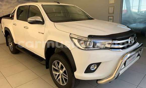 Tenga Tsaru Toyota Hilux Chena Mota in Beitbridge in Matabeleland South Tenga Tsaru Toyota Hilux Chena Mota in Beitbridge in Matabeleland South