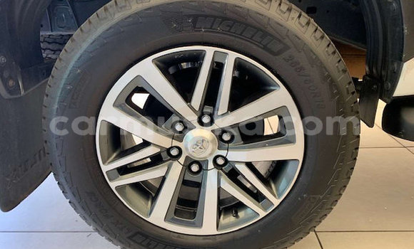 Tenga Tsaru Toyota Hilux Chena Mota in Beitbridge in Matabeleland South Tenga Tsaru Toyota Hilux Chena Mota in Beitbridge in Matabeleland South