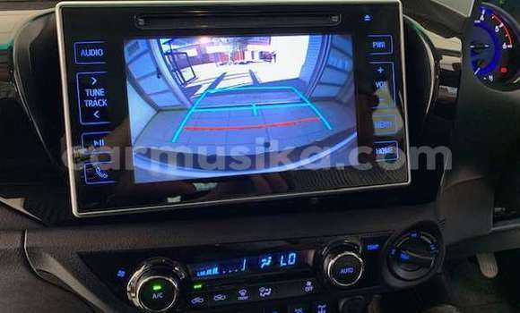 Tenga Tsaru Toyota Hilux Chena Mota in Beitbridge in Matabeleland South Tenga Tsaru Toyota Hilux Chena Mota in Beitbridge in Matabeleland South