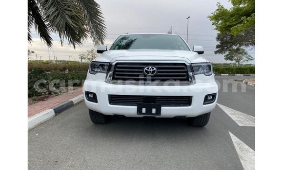 Acheter Import Voiture Toyota Sequoia Blanc à Import - Dubai, Harare Acheter Import Voiture Toyota Sequoia Blanc à Import - Dubai, Harare