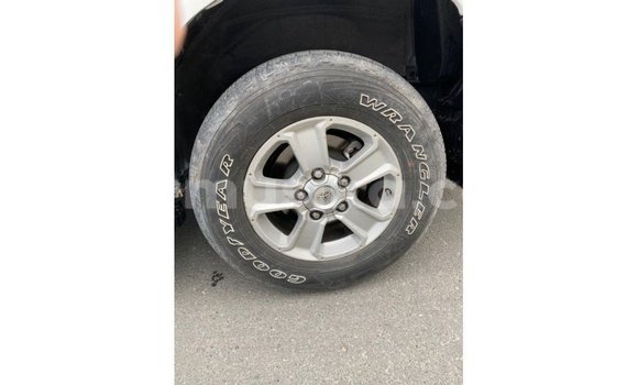 Acheter Import Voiture Toyota Sequoia Blanc à Import - Dubai, Harare Acheter Import Voiture Toyota Sequoia Blanc à Import - Dubai, Harare