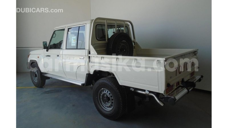 Big with watermark toyota land cruiser harare import dubai 13448