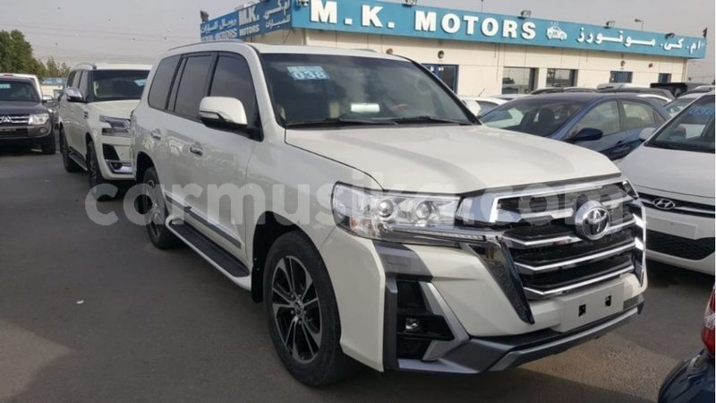 Big with watermark toyota land cruiser harare import dubai 13458