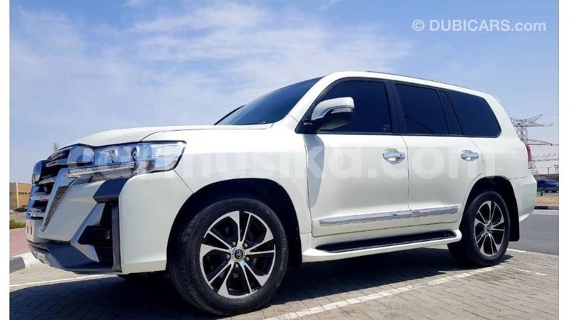 Big with watermark toyota land cruiser harare import dubai 13458