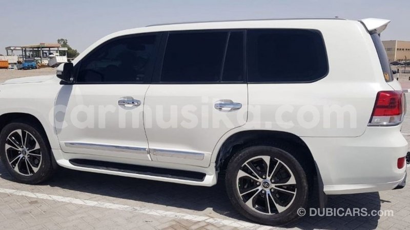 Big with watermark toyota land cruiser harare import dubai 13458