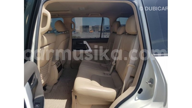 Big with watermark toyota land cruiser harare import dubai 13458