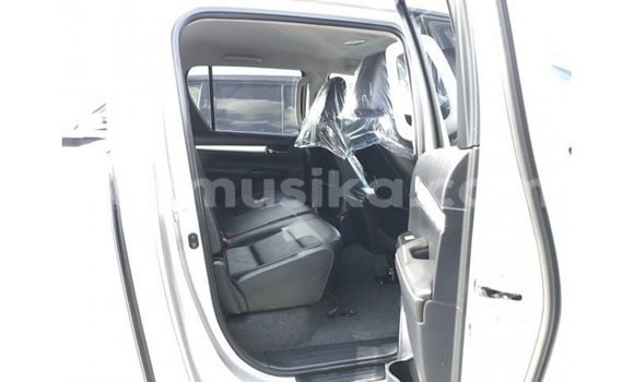 Tenga Imported Toyota Hilux Zvimwe Mota in Import - Dubai in Harare Tenga Imported Toyota Hilux Zvimwe Mota in Import - Dubai in Harare