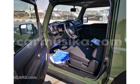 Acheter Import Voiture Suzuki Jimny Vert à Import - Dubai, Harare Acheter Import Voiture Suzuki Jimny Vert à Import - Dubai, Harare