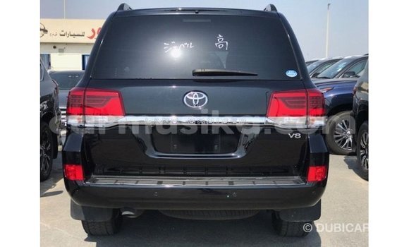 Tenga Imported Toyota Land Cruiser Nhema Mota in Import - Dubai in Harare Tenga Imported Toyota Land Cruiser Nhema Mota in Import - Dubai in Harare