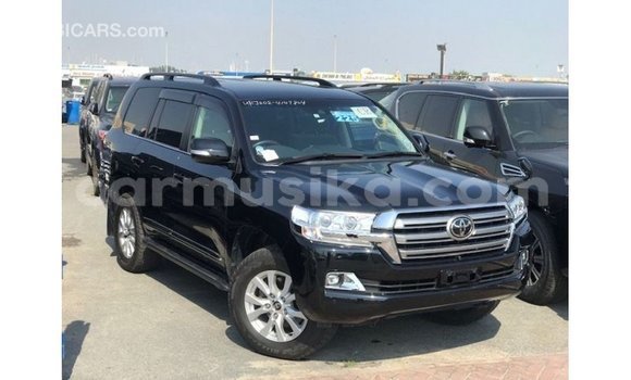 Tenga Imported Toyota Land Cruiser Nhema Mota in Import - Dubai in Harare Tenga Imported Toyota Land Cruiser Nhema Mota in Import - Dubai in Harare