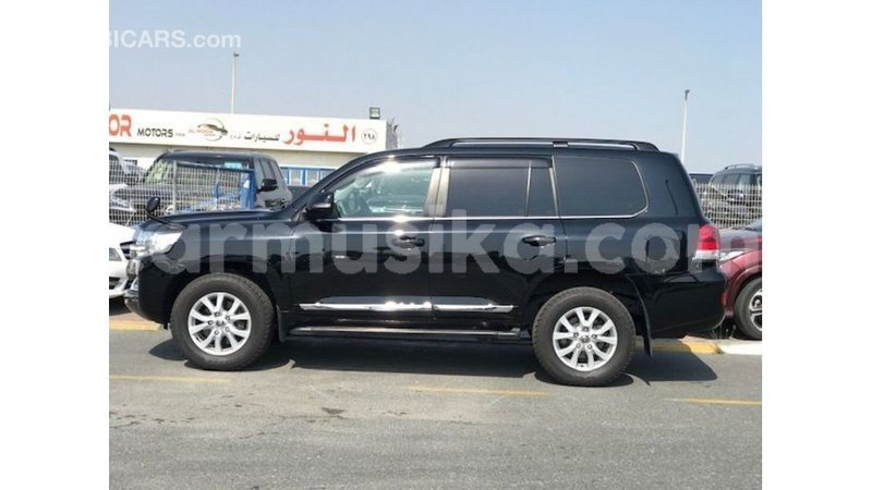 Big with watermark toyota land cruiser harare import dubai 13474