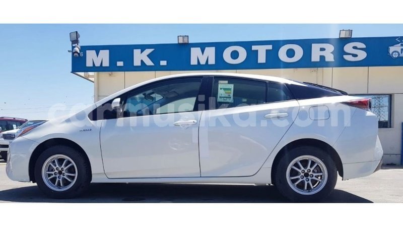 Big with watermark toyota prius harare import dubai 13491