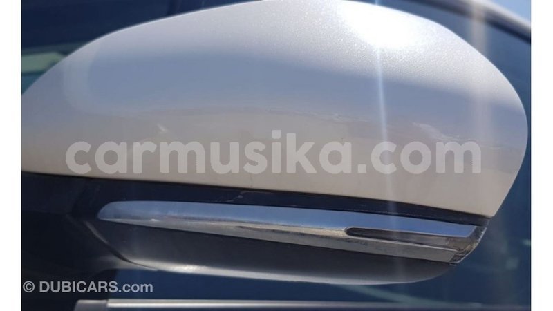 Big with watermark toyota prius harare import dubai 13491