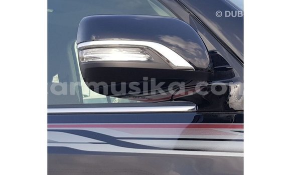 Tenga Imported Toyota Land Cruiser Nhema Mota in Import - Dubai in Harare Tenga Imported Toyota Land Cruiser Nhema Mota in Import - Dubai in Harare