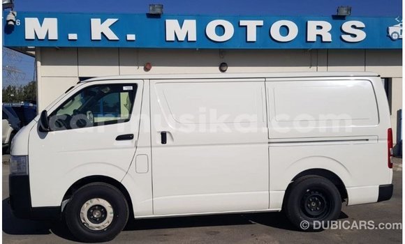 Tenga Imported Toyota Hiace Chena Mota in Import - Dubai in Harare Tenga Imported Toyota Hiace Chena Mota in Import - Dubai in Harare