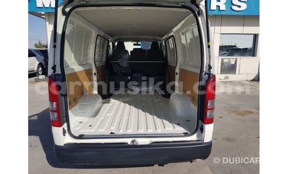 Tenga Imported Toyota Hiace Chena Mota in Import - Dubai in Harare Tenga Imported Toyota Hiace Chena Mota in Import - Dubai in Harare