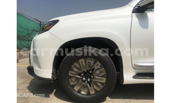 Acheter Import Voiture Lexus GX Blanc à Import - Dubai, Harare Acheter Import Voiture Lexus GX Blanc à Import - Dubai, Harare