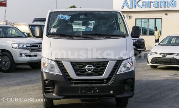 Acheter Import Voiture Nissan Urvan Blanc à Import - Dubai, Harare Acheter Import Voiture Nissan Urvan Blanc à Import - Dubai, Harare