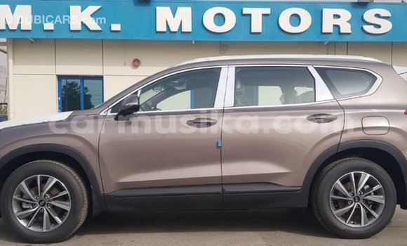 Tenga Imported Hyundai Santa Fe Zvimwe Mota in Import - Dubai in Harare Tenga Imported Hyundai Santa Fe Zvimwe Mota in Import - Dubai in Harare