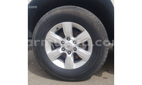 Tenga Imported Toyota Land Cruiser Chena Mota in Import - Dubai in Harare Tenga Imported Toyota Land Cruiser Chena Mota in Import - Dubai in Harare