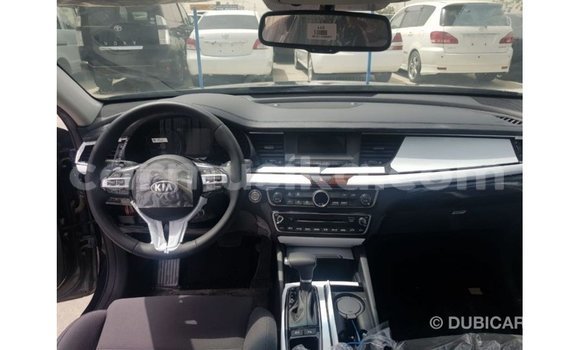 Tenga Imported Kia Cadenza Bhuruu Mota in Import - Dubai in Harare Tenga Imported Kia Cadenza Bhuruu Mota in Import - Dubai in Harare