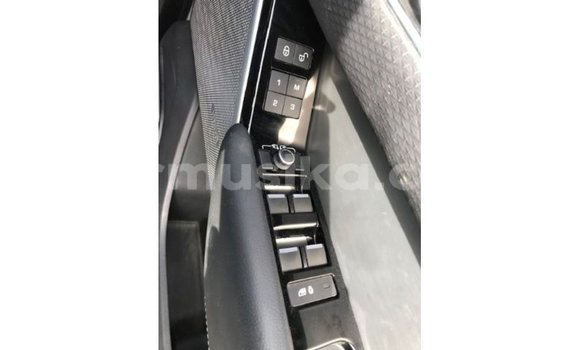 Tenga Imported Land Rover Range Rover Chena Mota in Import - Dubai in Harare Tenga Imported Land Rover Range Rover Chena Mota in Import - Dubai in Harare