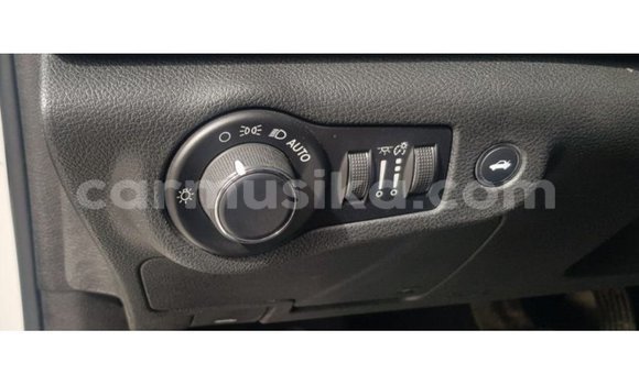 Tenga Imported Chrysler 200 Chena Mota in Import - Dubai in Harare Tenga Imported Chrysler 200 Chena Mota in Import - Dubai in Harare