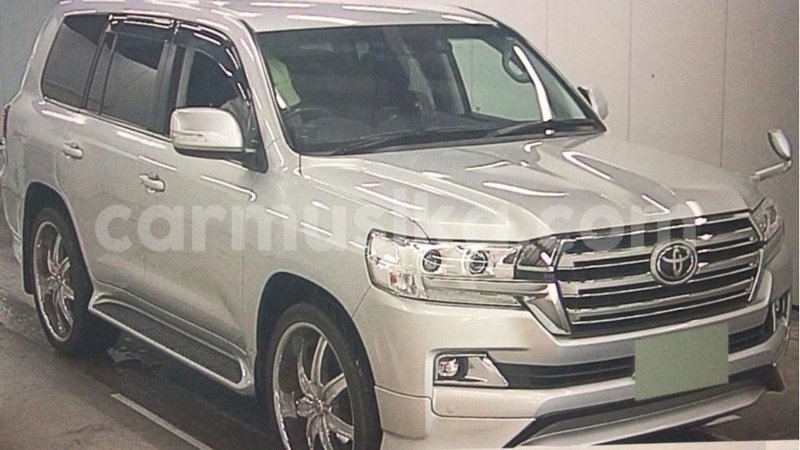 Big with watermark toyota land cruiser harare import dubai 13559