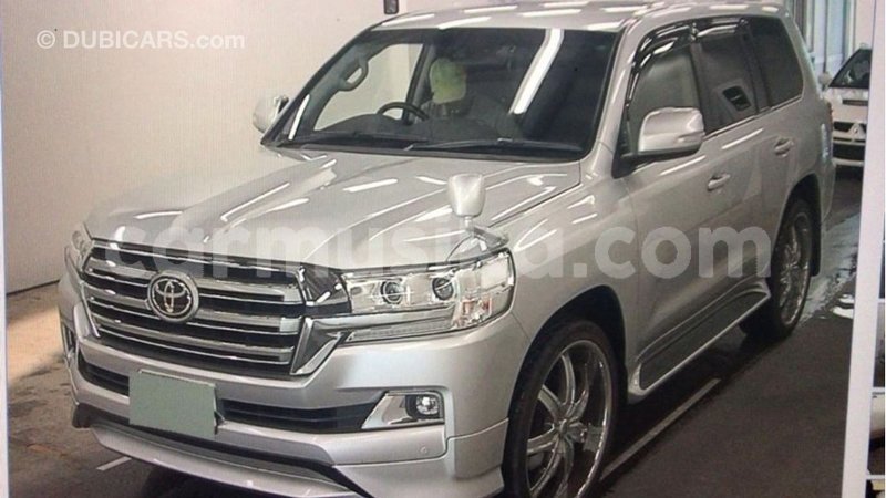 Big with watermark toyota land cruiser harare import dubai 13559