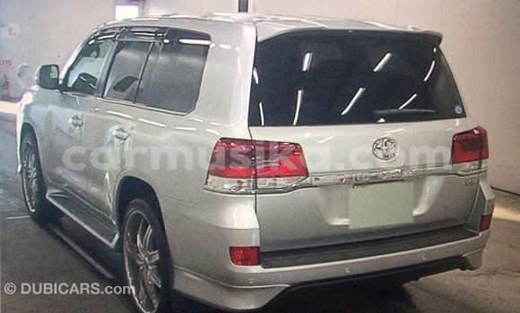 Tenga Imported Toyota Land Cruiser Zvimwe Mota in Import - Dubai in Harare Tenga Imported Toyota Land Cruiser Zvimwe Mota in Import - Dubai in Harare