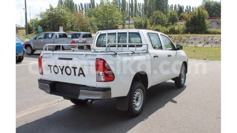 Big with watermark toyota hilux harare import dubai 13562