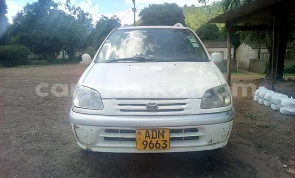 Acheter Occasion Voiture Toyota Raum Blanc à Harare, Harare Acheter Occasion Voiture Toyota Raum Blanc à Harare, Harare