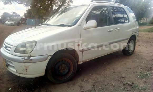 Acheter Occasion Voiture Toyota Raum Blanc à Harare, Harare Acheter Occasion Voiture Toyota Raum Blanc à Harare, Harare